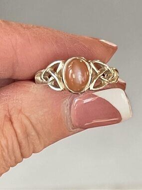 Peach Moonstone Celtic Knot Ring in 925 Sterling Silver Size 8